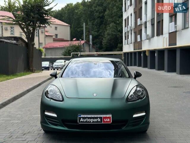 Зелений Порше Panamera, об'ємом двигуна 4.8 л та пробігом 180 тис. км за 16490 $, фото 4 на Automoto.ua