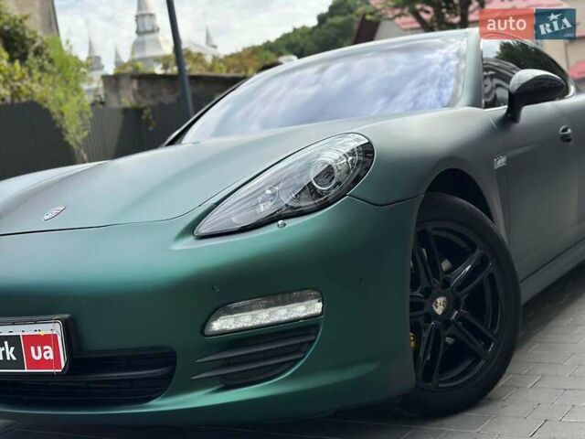 Зелений Порше Panamera, об'ємом двигуна 4.8 л та пробігом 180 тис. км за 16490 $, фото 2 на Automoto.ua