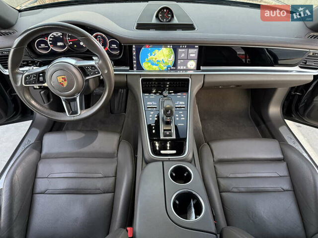 Зелений Порше Panamera, об'ємом двигуна 3 л та пробігом 70 тис. км за 46500 $, фото 14 на Automoto.ua