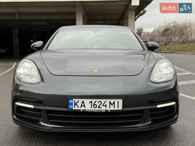 Зелений Порше Panamera, об'ємом двигуна 3 л та пробігом 70 тис. км за 46500 $, фото 18 на Automoto.ua
