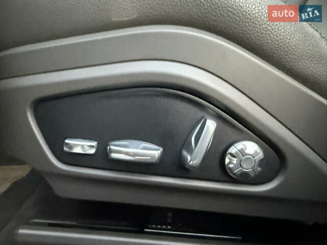 Зелений Порше Panamera, об'ємом двигуна 3 л та пробігом 70 тис. км за 46500 $, фото 25 на Automoto.ua