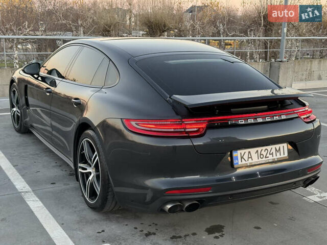 Зелений Порше Panamera, об'ємом двигуна 3 л та пробігом 70 тис. км за 46500 $, фото 8 на Automoto.ua