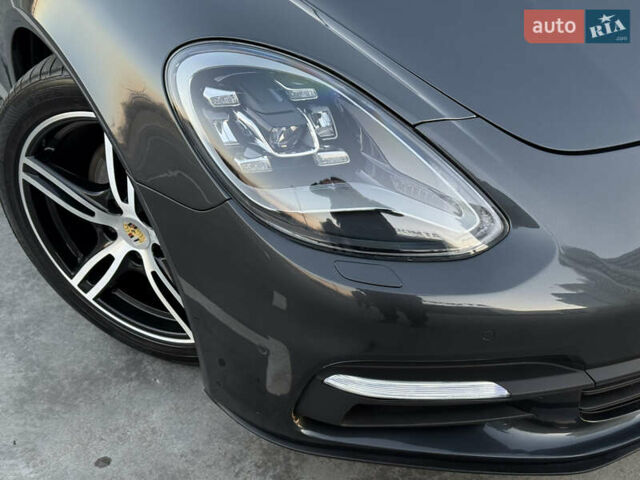 Зелений Порше Panamera, об'ємом двигуна 3 л та пробігом 70 тис. км за 46500 $, фото 11 на Automoto.ua