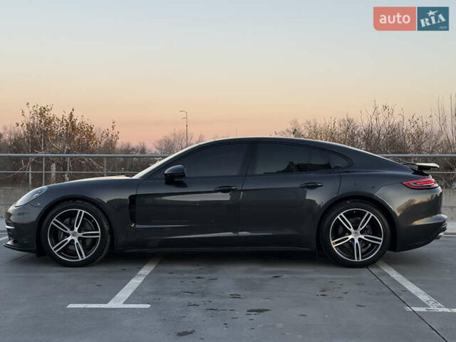 Зелений Порше Panamera, об'ємом двигуна 3 л та пробігом 70 тис. км за 46500 $, фото 3 на Automoto.ua