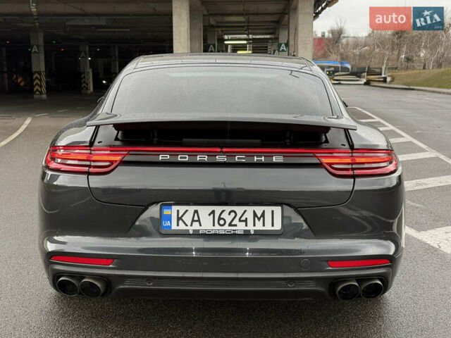 Зелений Порше Panamera, об'ємом двигуна 3 л та пробігом 70 тис. км за 46500 $, фото 20 на Automoto.ua