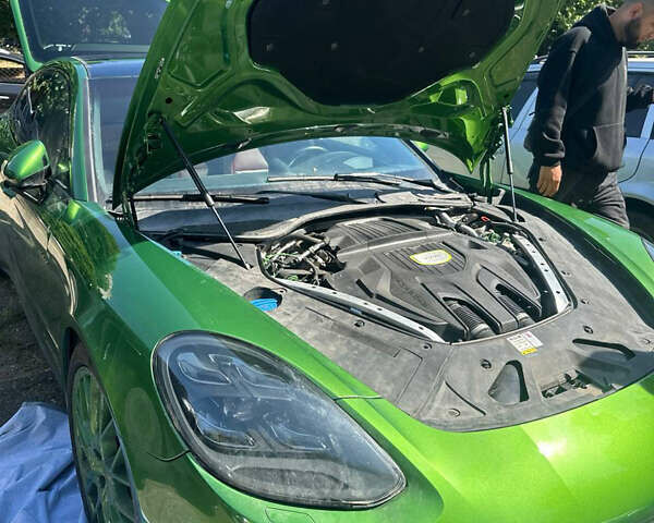Зелений Порше Panamera, об'ємом двигуна 2.89 л та пробігом 65 тис. км за 33000 $, фото 1 на Automoto.ua