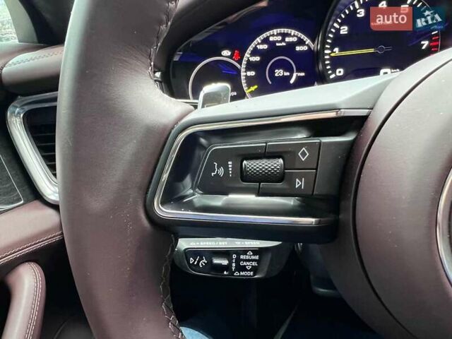 Зеленый Порше Панамера, объемом двигателя 2.9 л и пробегом 15 тыс. км за 119900 $, фото 20 на Automoto.ua