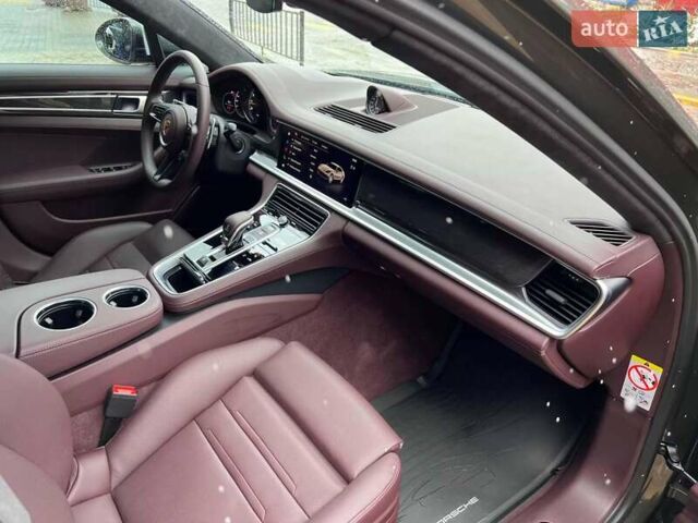 Зеленый Порше Панамера, объемом двигателя 2.9 л и пробегом 15 тыс. км за 119900 $, фото 52 на Automoto.ua