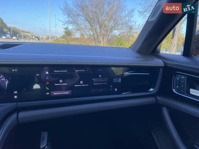 Помаранчевий Порше Panamera, об'ємом двигуна 4 л та пробігом 20 тис. км за 278000 $, фото 18 на Automoto.ua