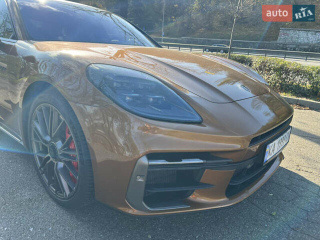 Помаранчевий Порше Panamera, об'ємом двигуна 4 л та пробігом 20 тис. км за 278000 $, фото 8 на Automoto.ua