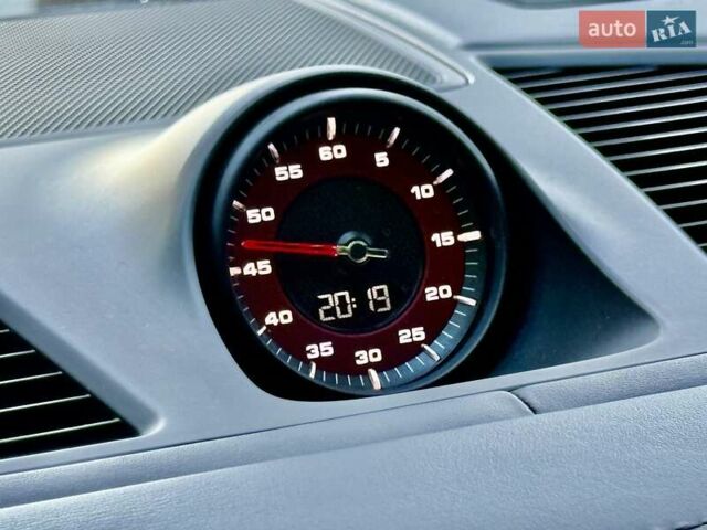 Білий Порше Cayenne Coupe, об'ємом двигуна 2.89 л та пробігом 80 тис. км за 87000 $, фото 40 на Automoto.ua
