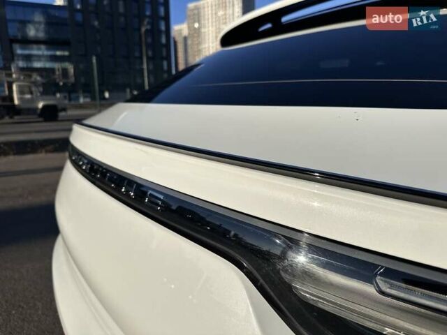 Білий Порше Cayenne Coupe, об'ємом двигуна 3 л та пробігом 75 тис. км за 68900 $, фото 36 на Automoto.ua