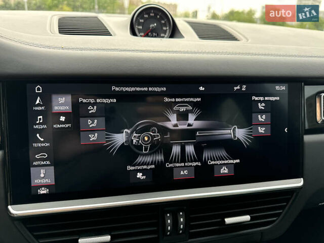 Білий Порше Cayenne Coupe, об'ємом двигуна 2.89 л та пробігом 115 тис. км за 64999 $, фото 114 на Automoto.ua