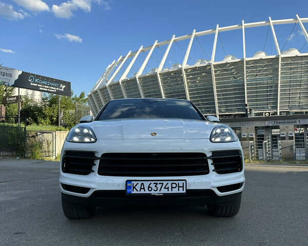 Білий Порше Cayenne Coupe, об'ємом двигуна 3 л та пробігом 37 тис. км за 79000 $, фото 6 на Automoto.ua