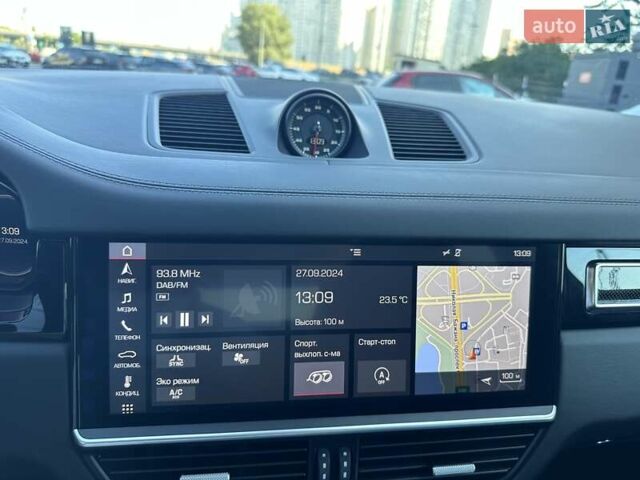 Белый Порше Cayenne Coupe, объемом двигателя 3 л и пробегом 65 тыс. км за 78700 $, фото 51 на Automoto.ua
