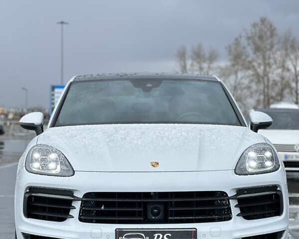 Белый Порше Cayenne Coupe, объемом двигателя 3 л и пробегом 59 тыс. км за 69900 $, фото 2 на Automoto.ua