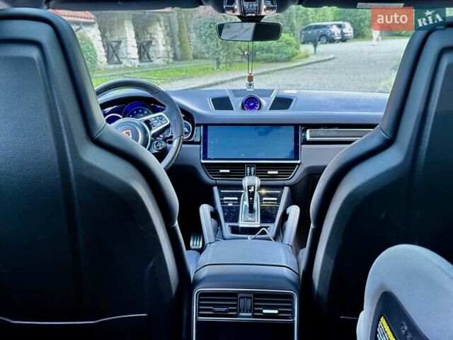 Білий Порше Cayenne Coupe, об'ємом двигуна 2.89 л та пробігом 80 тис. км за 87000 $, фото 38 на Automoto.ua