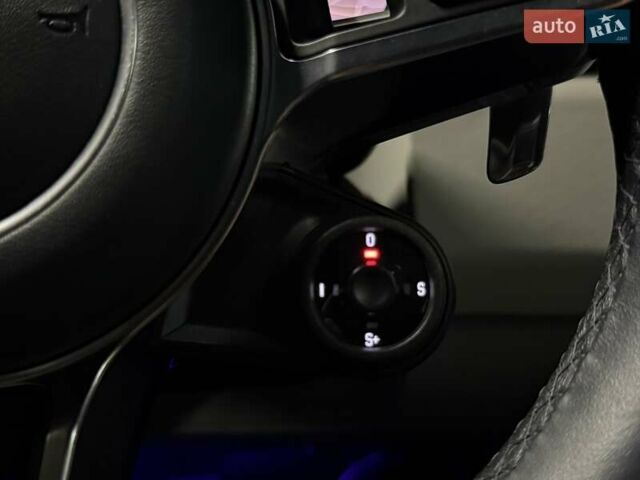 Білий Порше Cayenne Coupe, об'ємом двигуна 3 л та пробігом 155 тис. км за 59900 $, фото 43 на Automoto.ua