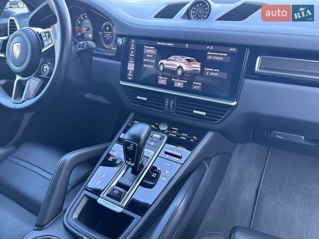 Белый Порше Cayenne Coupe, объемом двигателя 3 л и пробегом 65 тыс. км за 78700 $, фото 44 на Automoto.ua