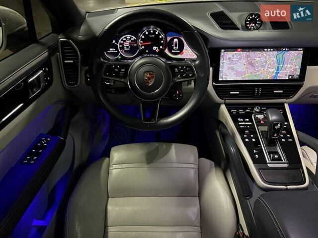 Білий Порше Cayenne Coupe, об'ємом двигуна 3 л та пробігом 155 тис. км за 59900 $, фото 40 на Automoto.ua
