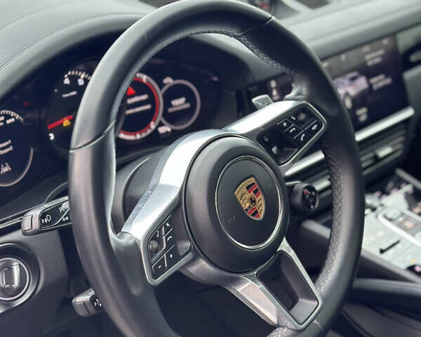 Белый Порше Cayenne Coupe, объемом двигателя 3 л и пробегом 59 тыс. км за 69900 $, фото 22 на Automoto.ua