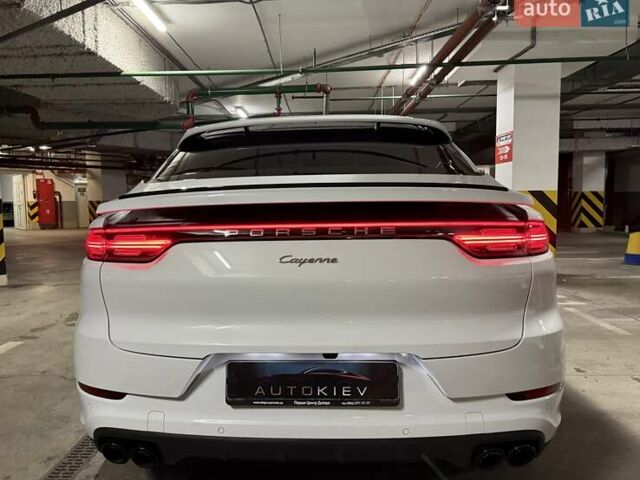 Білий Порше Cayenne Coupe, об'ємом двигуна 3 л та пробігом 155 тис. км за 59900 $, фото 12 на Automoto.ua