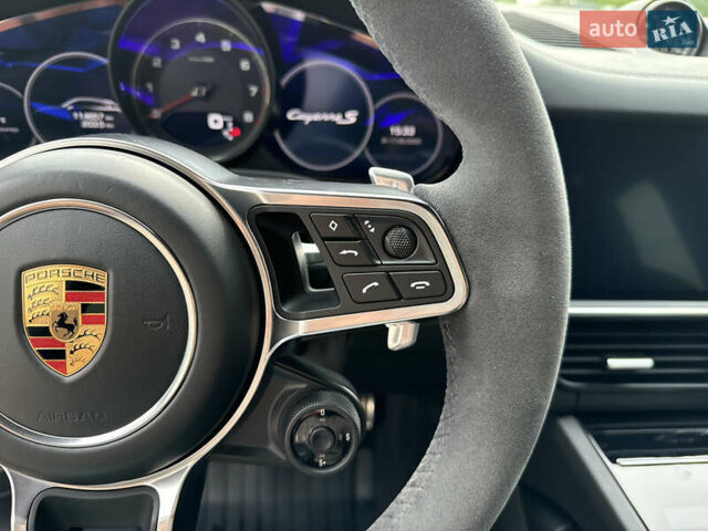 Білий Порше Cayenne Coupe, об'ємом двигуна 2.89 л та пробігом 115 тис. км за 64999 $, фото 107 на Automoto.ua