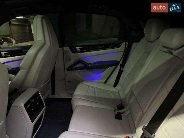 Білий Порше Cayenne Coupe, об'ємом двигуна 3 л та пробігом 155 тис. км за 59900 $, фото 63 на Automoto.ua