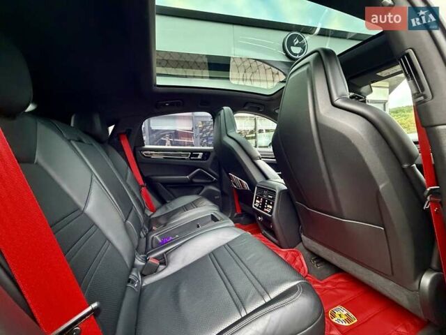 Білий Порше Cayenne Coupe, об'ємом двигуна 2.89 л та пробігом 80 тис. км за 85500 $, фото 21 на Automoto.ua