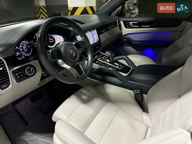 Білий Порше Cayenne Coupe, об'ємом двигуна 3 л та пробігом 155 тис. км за 59900 $, фото 38 на Automoto.ua