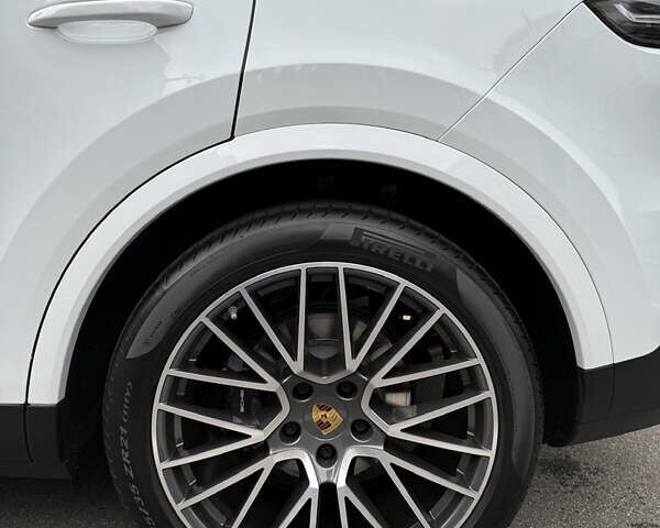 Порше Cayenne Coupe 2020 в Киеве на Automoto.ua Белый Порше Cayenne Coupe, объемом двигателя 3 л и пробегом 22 тыс. км за 86000 $, фото 11 на Automoto.ua