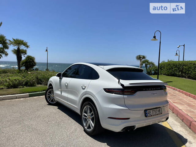 Білий Порше Cayenne Coupe, об'ємом двигуна 3 л та пробігом 38 тис. км за 87000 $, фото 13 на Automoto.ua