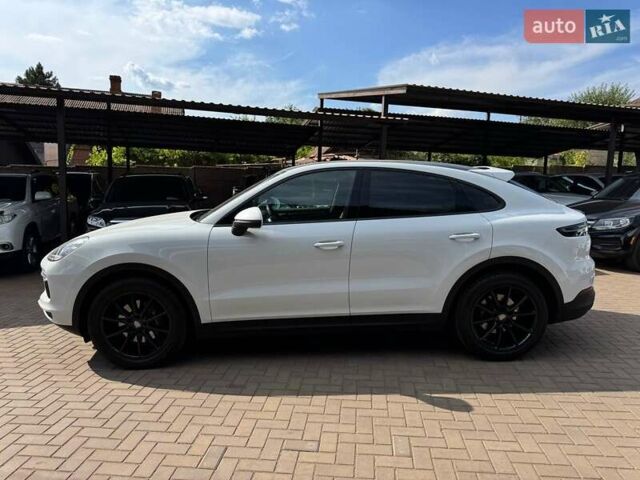 Белый Порше Cayenne Coupe, объемом двигателя 3 л и пробегом 90 тыс. км за 76000 $, фото 7 на Automoto.ua