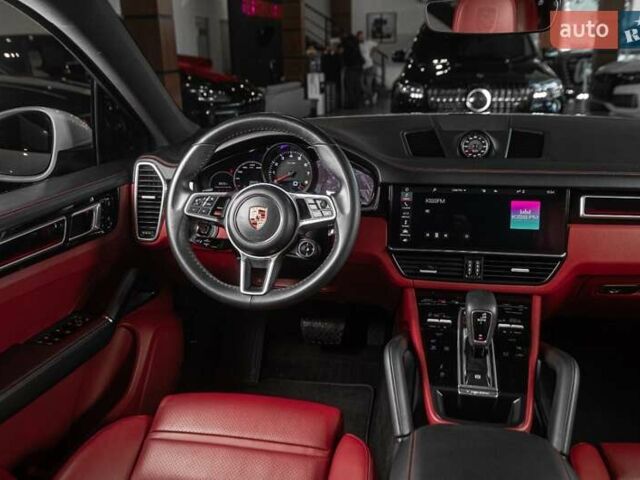 Белый Порше Cayenne Coupe, объемом двигателя 0 л и пробегом 21 тыс. км за 89900 $, фото 52 на Automoto.ua