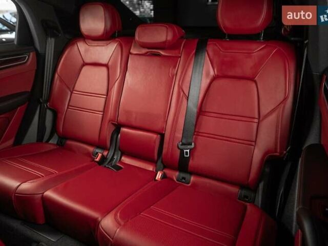Белый Порше Cayenne Coupe, объемом двигателя 0 л и пробегом 21 тыс. км за 89900 $, фото 44 на Automoto.ua