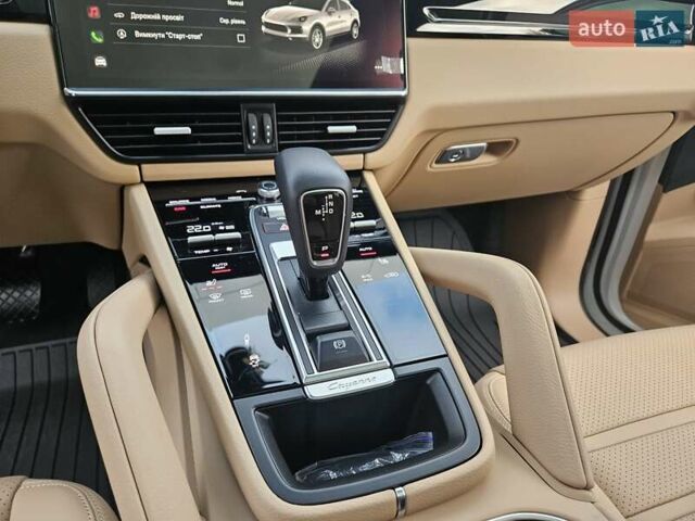 Белый Порше Cayenne Coupe, объемом двигателя 3 л и пробегом 5 тыс. км за 85000 $, фото 27 на Automoto.ua