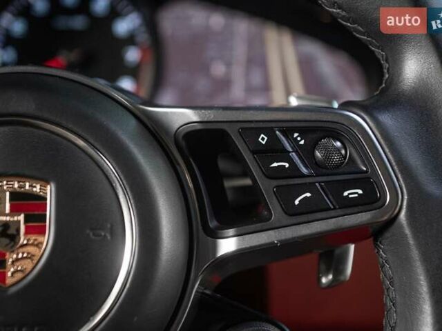 Белый Порше Cayenne Coupe, объемом двигателя 0 л и пробегом 21 тыс. км за 89900 $, фото 25 на Automoto.ua