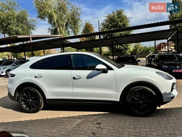 Белый Порше Cayenne Coupe, объемом двигателя 3 л и пробегом 90 тыс. км за 76000 $, фото 9 на Automoto.ua