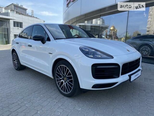 Белый Порше Cayenne Coupe, объемом двигателя 3 л и пробегом 123 тыс. км за 95548 $, фото 6 на Automoto.ua