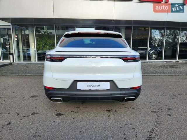 Белый Порше Cayenne Coupe, объемом двигателя 3 л и пробегом 5 тыс. км за 85000 $, фото 6 на Automoto.ua