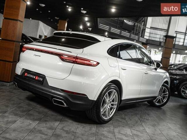 Белый Порше Cayenne Coupe, объемом двигателя 0 л и пробегом 21 тыс. км за 89900 $, фото 21 на Automoto.ua