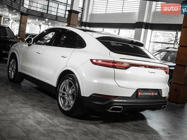 Белый Порше Cayenne Coupe, объемом двигателя 0 л и пробегом 21 тыс. км за 89900 $, фото 64 на Automoto.ua