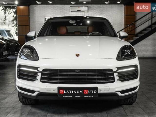 Белый Порше Cayenne Coupe, объемом двигателя 0 л и пробегом 21 тыс. км за 89900 $, фото 74 на Automoto.ua