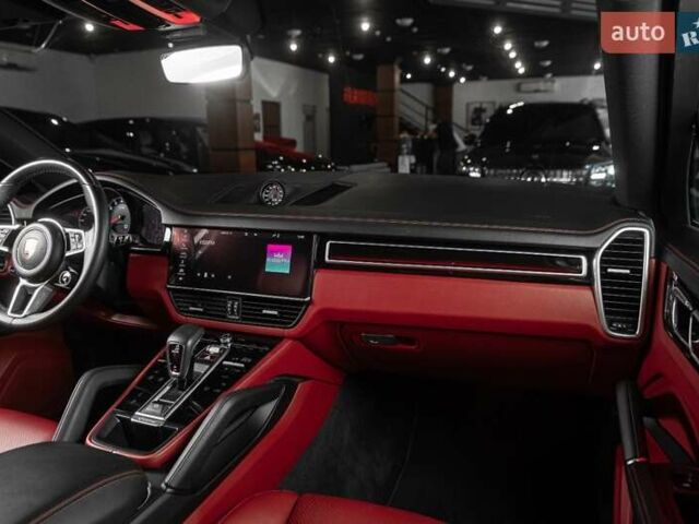 Белый Порше Cayenne Coupe, объемом двигателя 0 л и пробегом 21 тыс. км за 89900 $, фото 14 на Automoto.ua