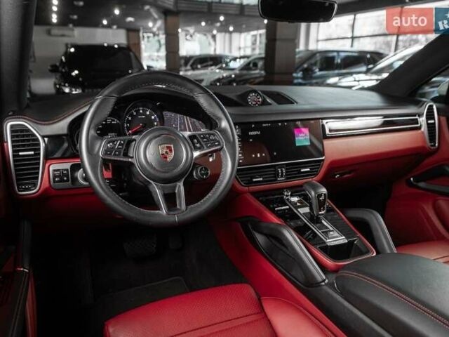 Белый Порше Cayenne Coupe, объемом двигателя 0 л и пробегом 21 тыс. км за 89900 $, фото 2 на Automoto.ua