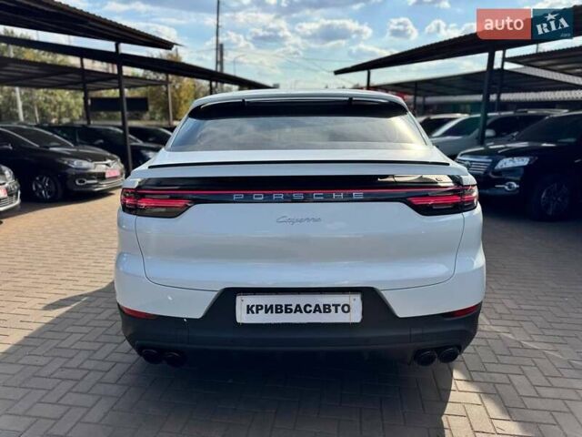 Белый Порше Cayenne Coupe, объемом двигателя 3 л и пробегом 90 тыс. км за 76000 $, фото 5 на Automoto.ua