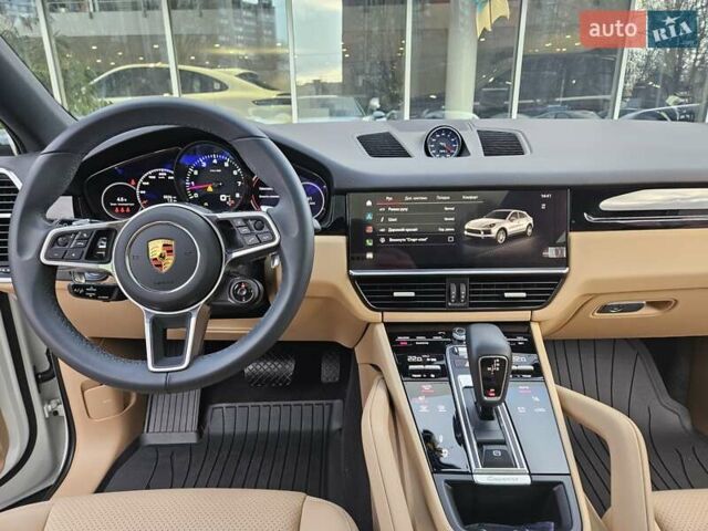 Белый Порше Cayenne Coupe, объемом двигателя 3 л и пробегом 5 тыс. км за 85000 $, фото 17 на Automoto.ua