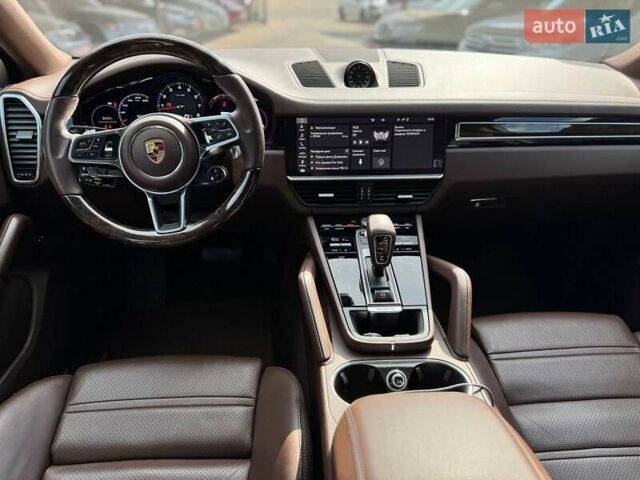 Белый Порше Cayenne Coupe, объемом двигателя 3 л и пробегом 90 тыс. км за 76000 $, фото 13 на Automoto.ua