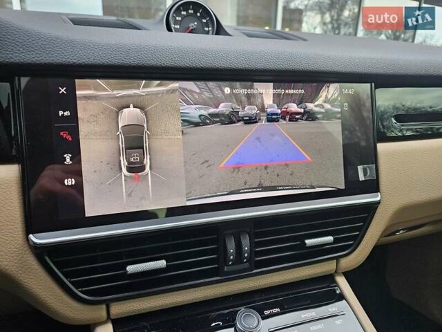 Белый Порше Cayenne Coupe, объемом двигателя 3 л и пробегом 5 тыс. км за 85000 $, фото 24 на Automoto.ua