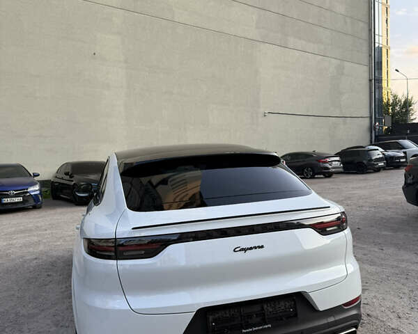 Белый Порше Cayenne Coupe, объемом двигателя 3 л и пробегом 73 тыс. км за 90000 $, фото 4 на Automoto.ua